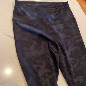 Excellent condition Lululemon align